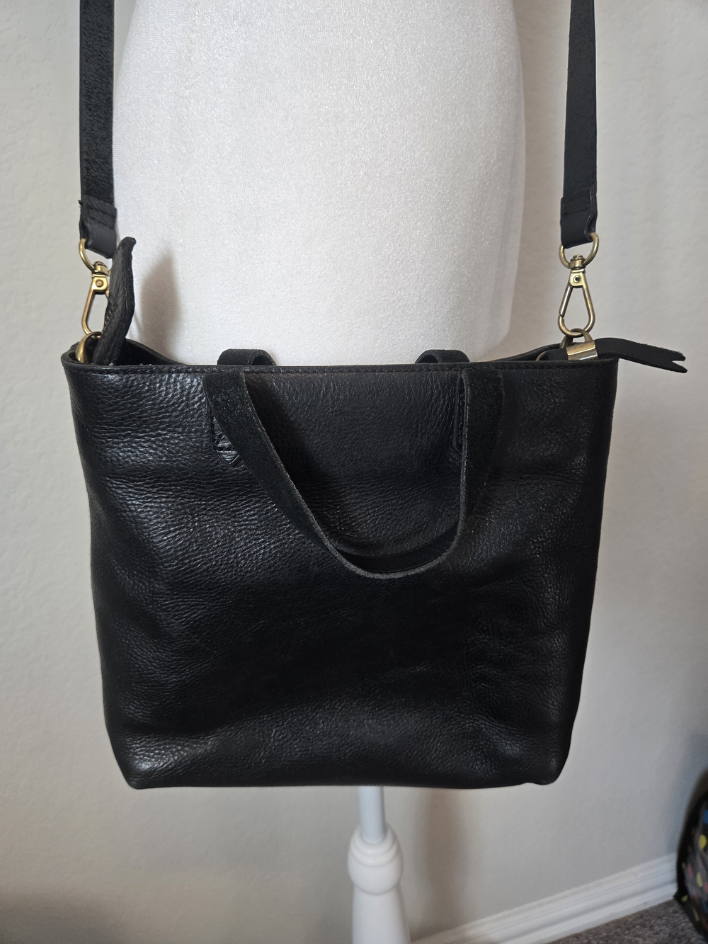 Madewell Black Leather Shoulder Bag with Gold Hardware